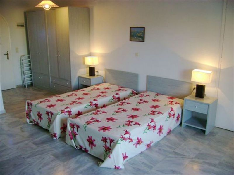 Ammes Studios 3*