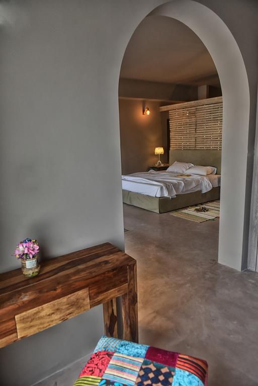 Andronis Athens 4*