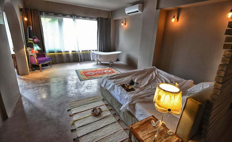 Andronis Athens 4*