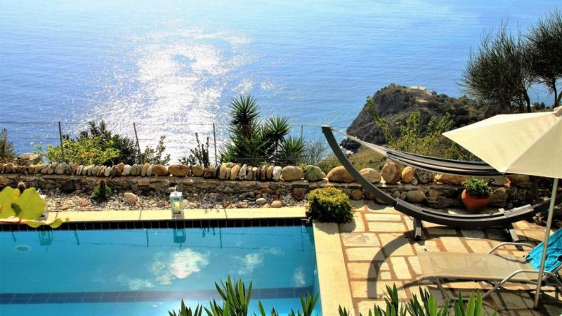 Anemos Luxury Villas 3*
