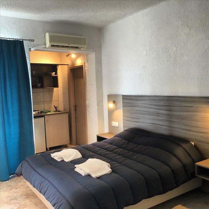 Anika Studios 2*