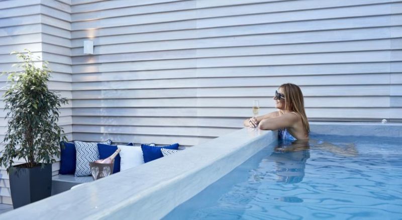 Antigon Urban Chic Hotel 5*