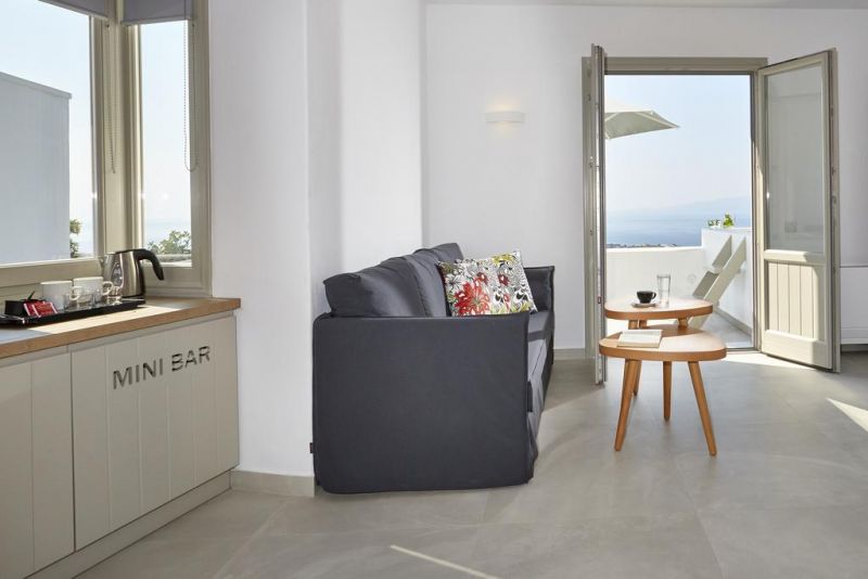 Aperanto Suites 3*