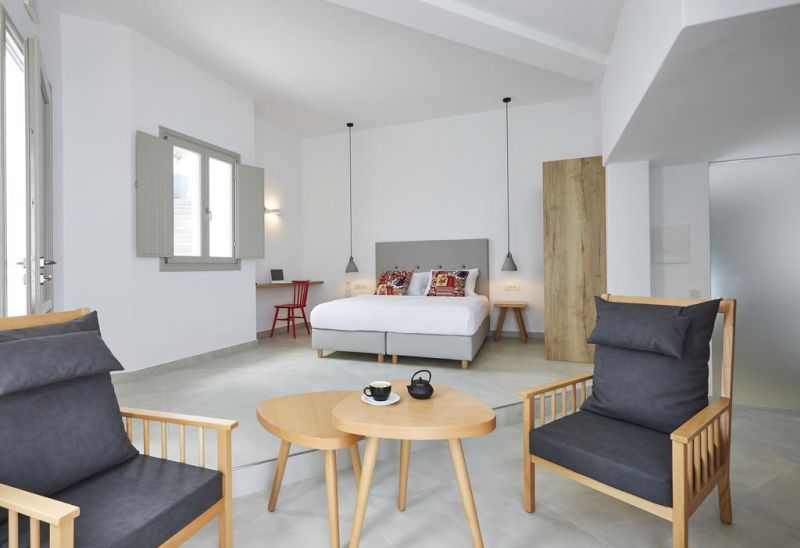 Aperanto Suites 3*