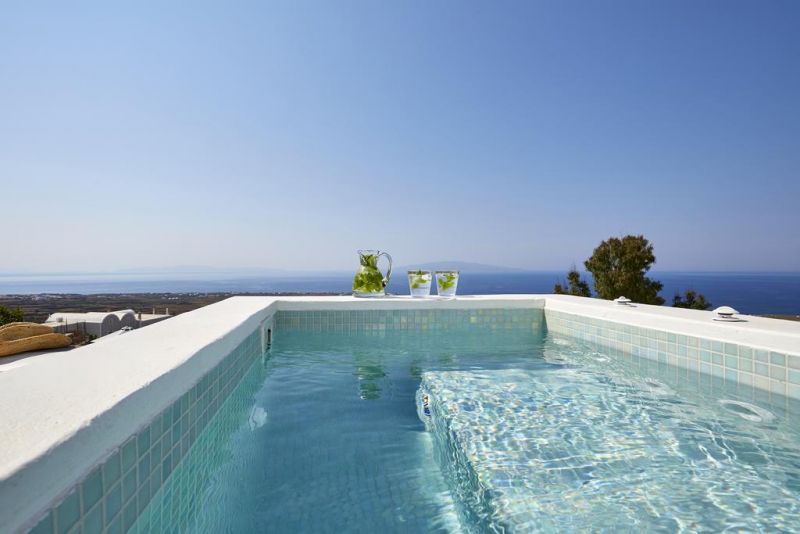 Aperanto Suites 3*