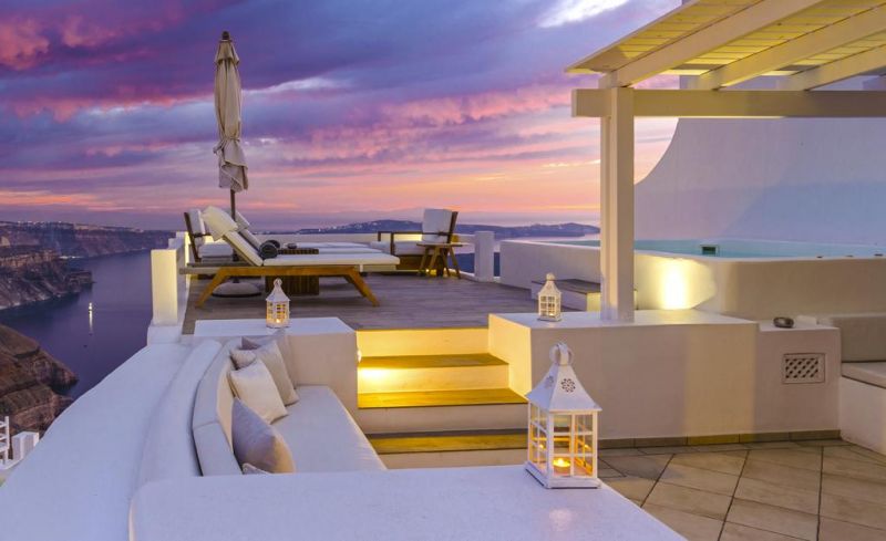 Aqua Luxury Suites 4*