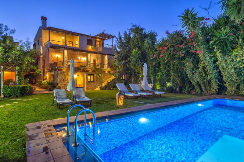 Archontariki Villa  2*