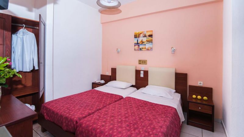 Ariadni Palace 2*