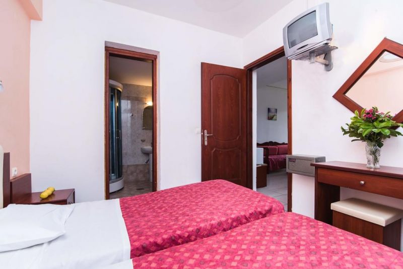 Ariadni Palace 2*