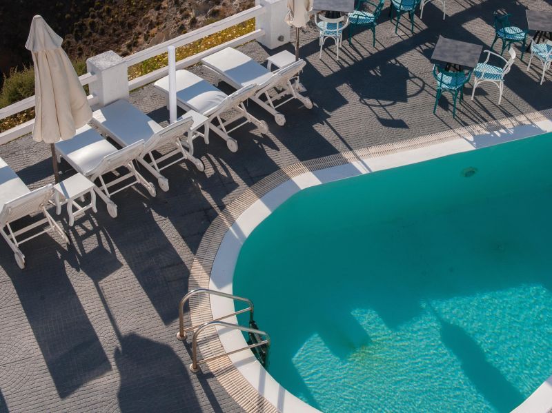Artemis Suites 4*
