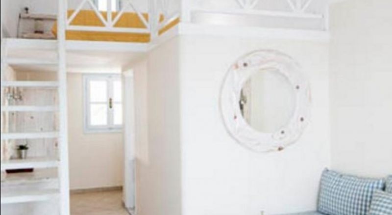 Artemis Suites 4*