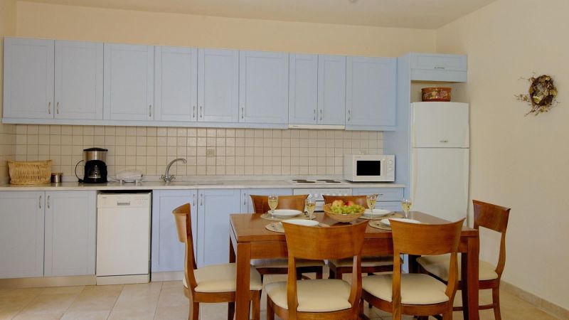 Artemis Villa 4*