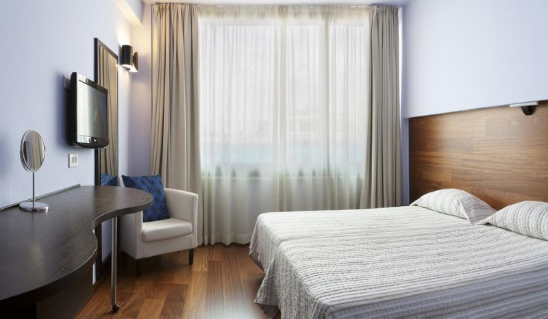 Athens Center Square 3*