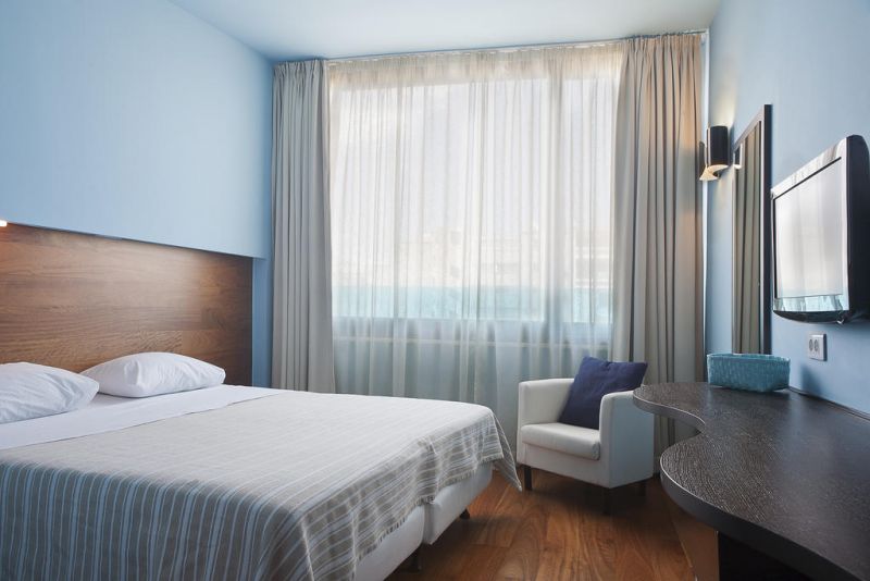 Athens Center Square 3*