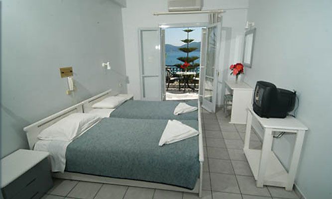 Athina 3*