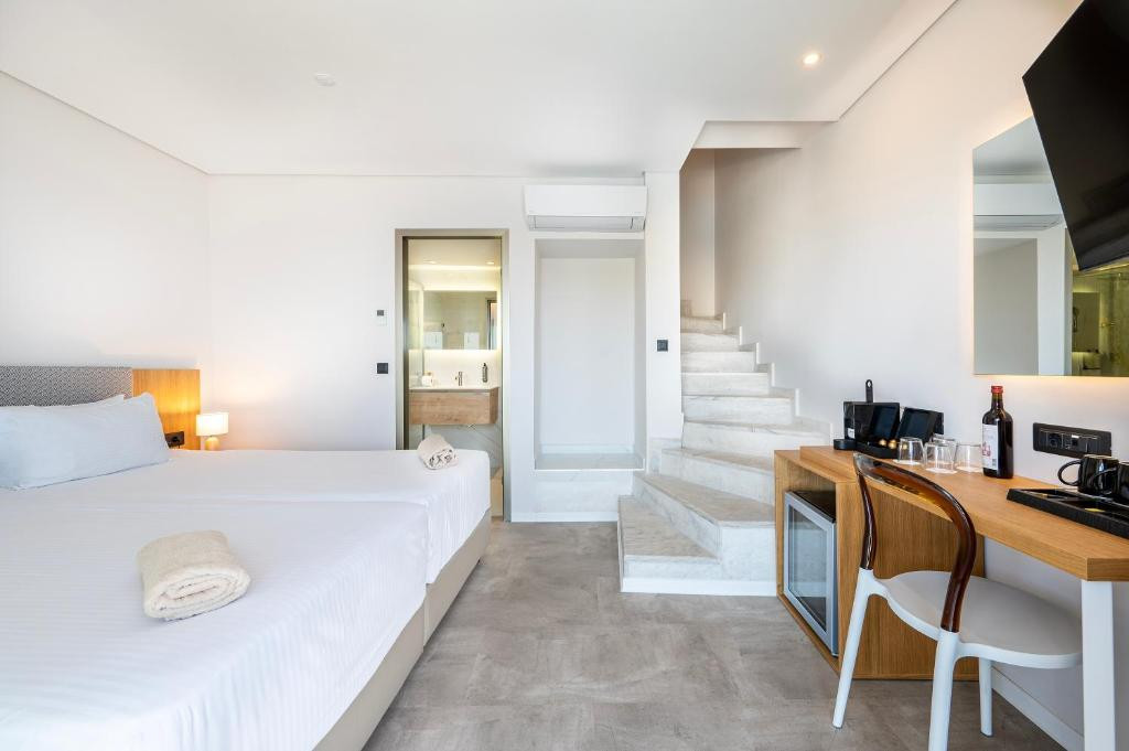 Athina Palace Resort & Spa 5*