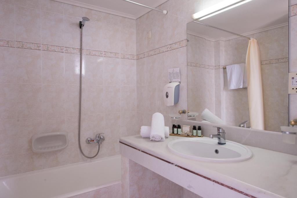 Athina Palace Resort & Spa 5*