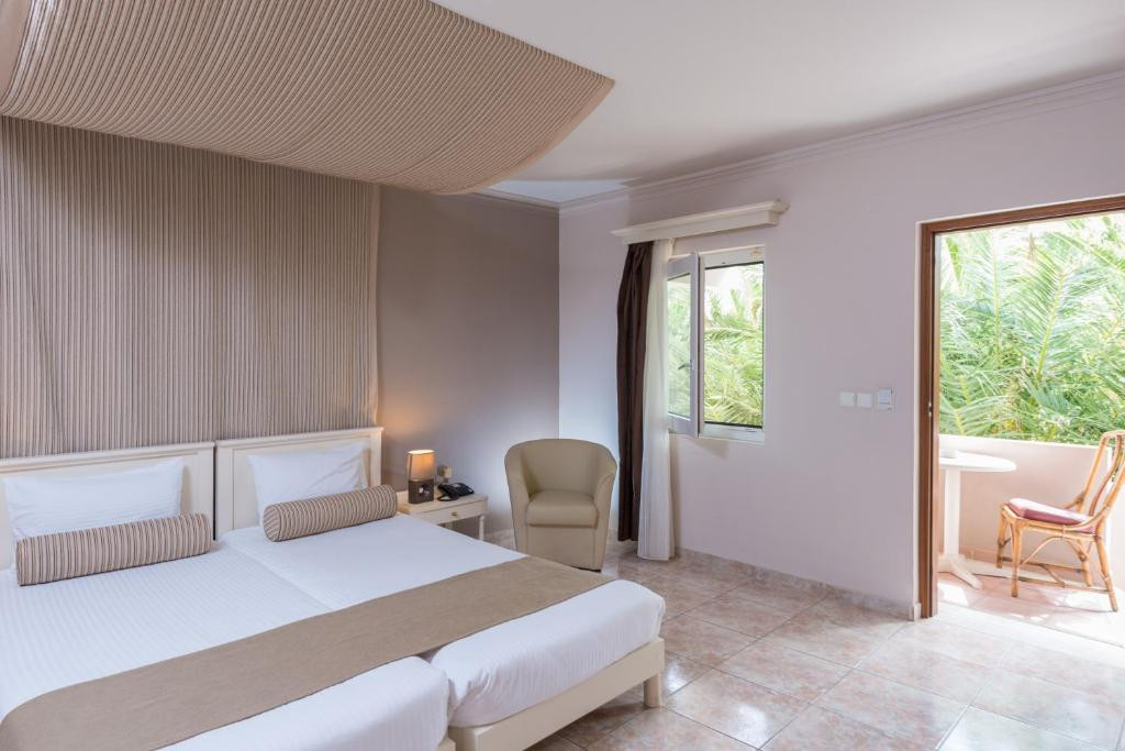 Athina Palace Resort & Spa 5*