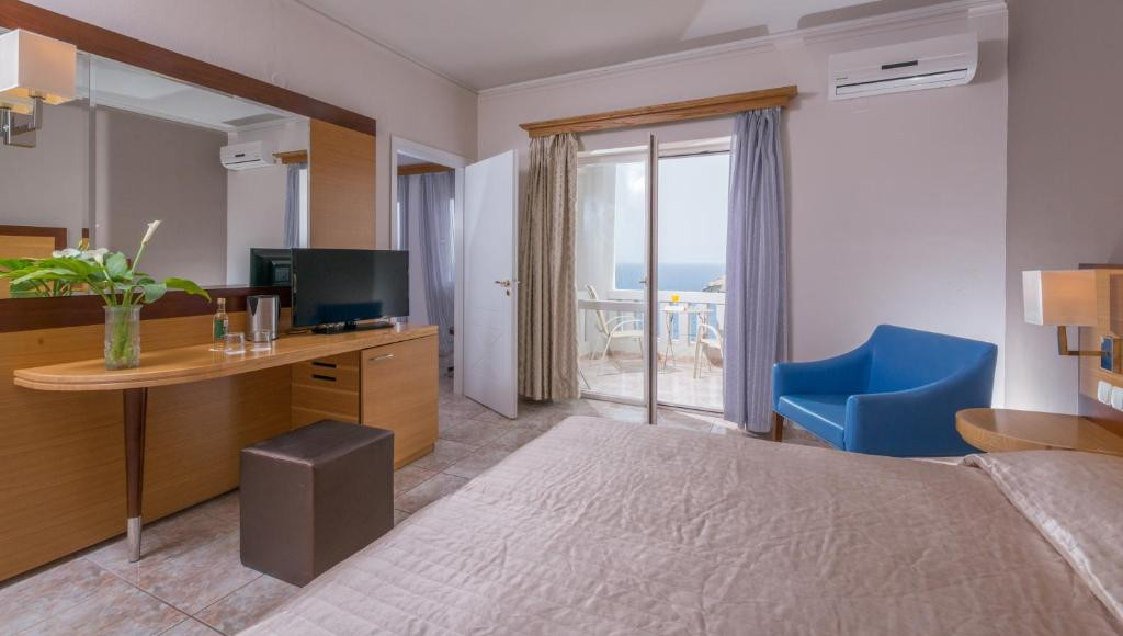 Athina Palace Resort & Spa 5*