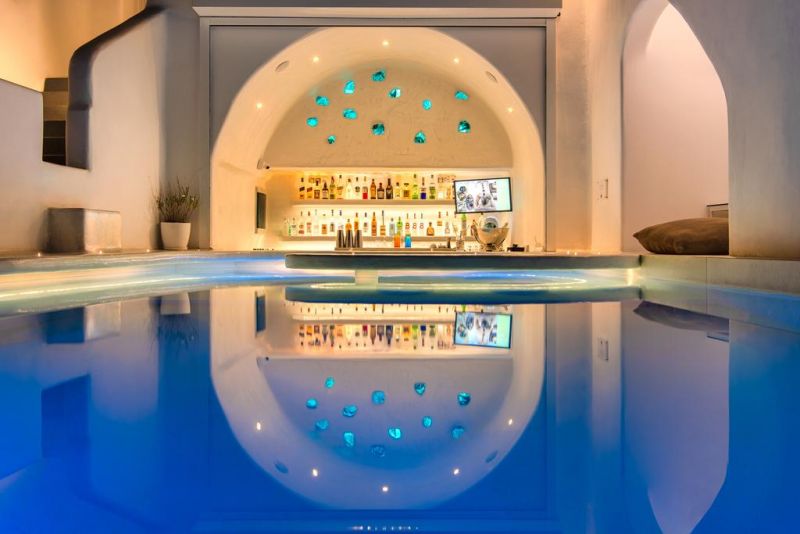 Athina Luxury Suites 5*