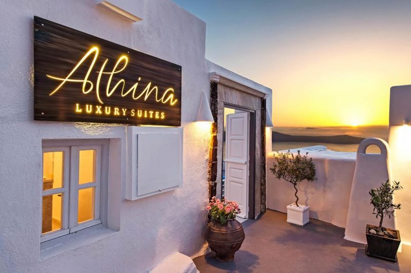 Athina Luxury Suites 5*