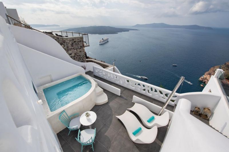 Athina Luxury Suites 5*