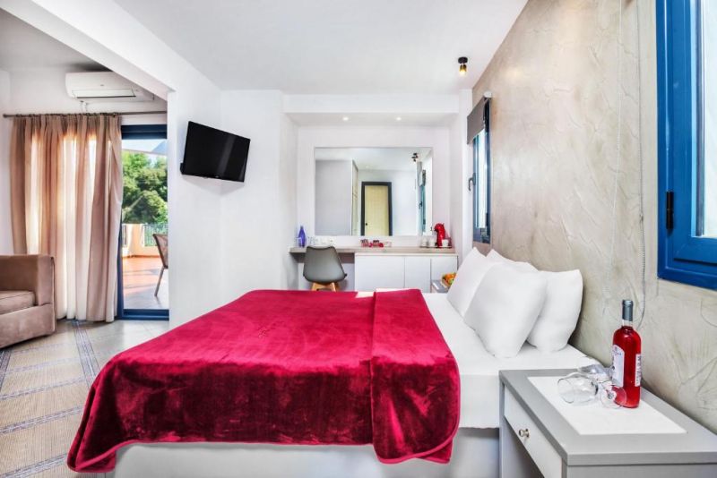 Atrium Pefkohori 3*