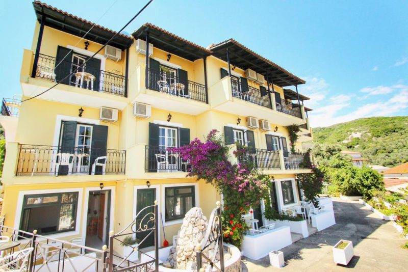 Avra Sea View Paradise Pool Aparthotel 2*