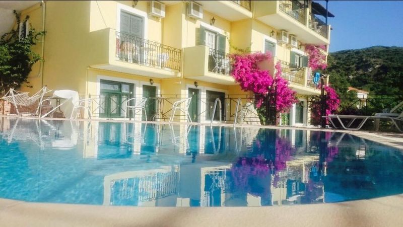 Avra Sea View Paradise Pool Aparthotel 2*