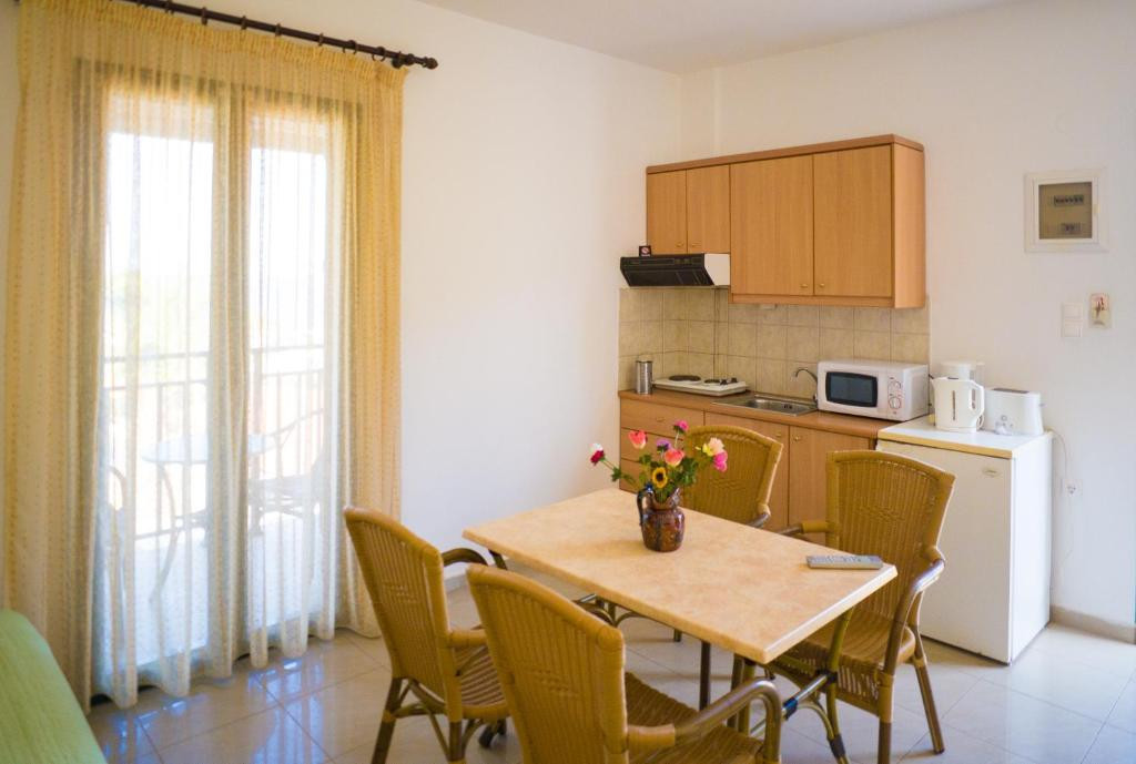 Mariamare Apartments (Ex. Bella Vista Apt Stalis) 3*