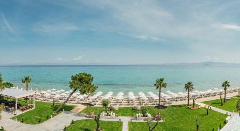 Blue Carpet Luxury Suites 3*