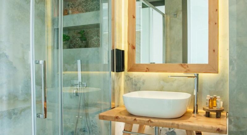 Blue Carpet Luxury Suites 3*