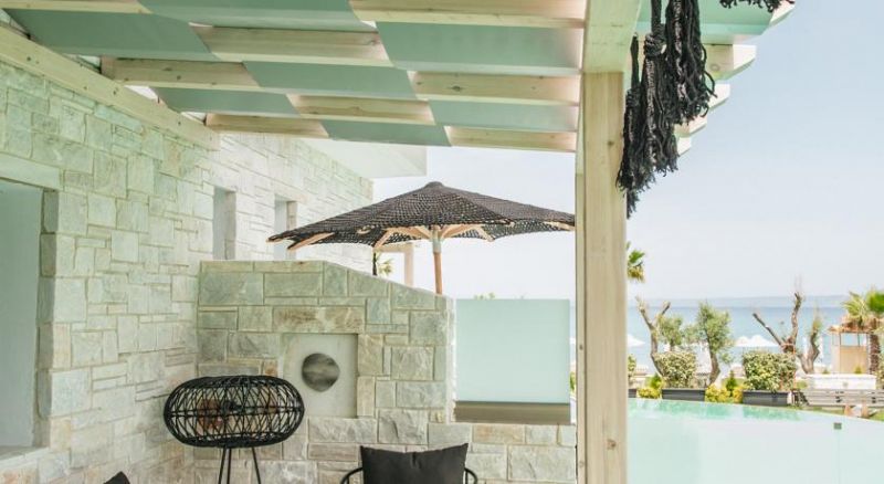 Blue Carpet Luxury Suites 3*