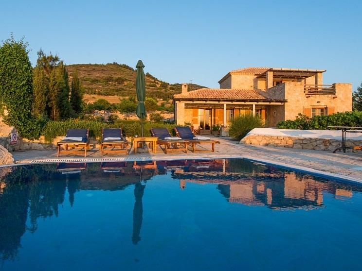 Blue Caves Villas 4*