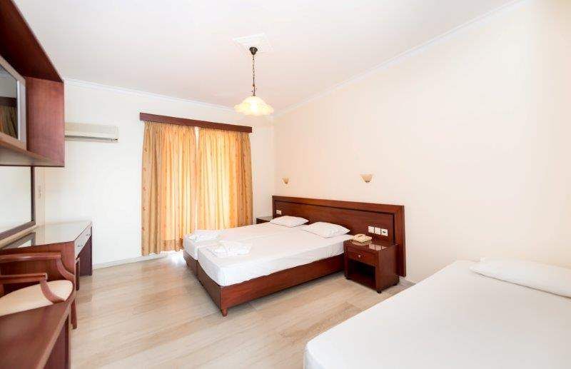 Blue Waves Hotel 3*