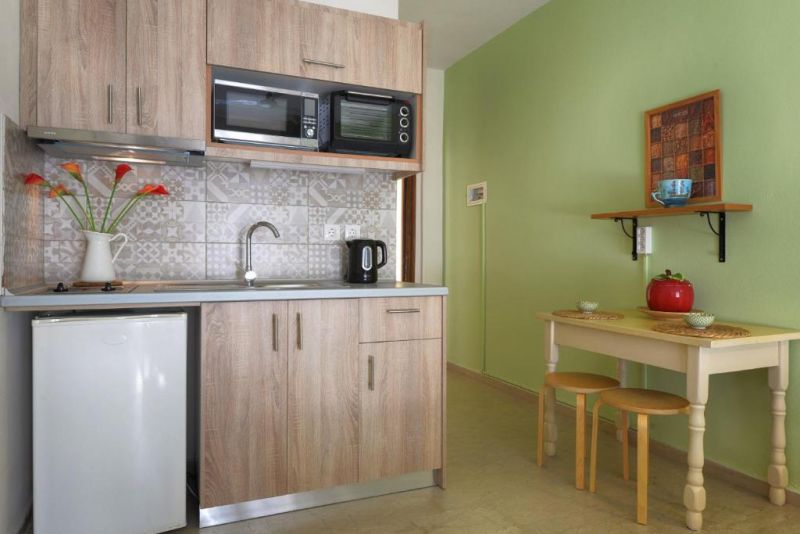 Captains Apartments 2*