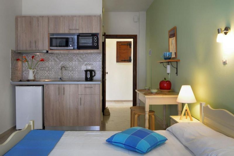Captains Apartments 2*