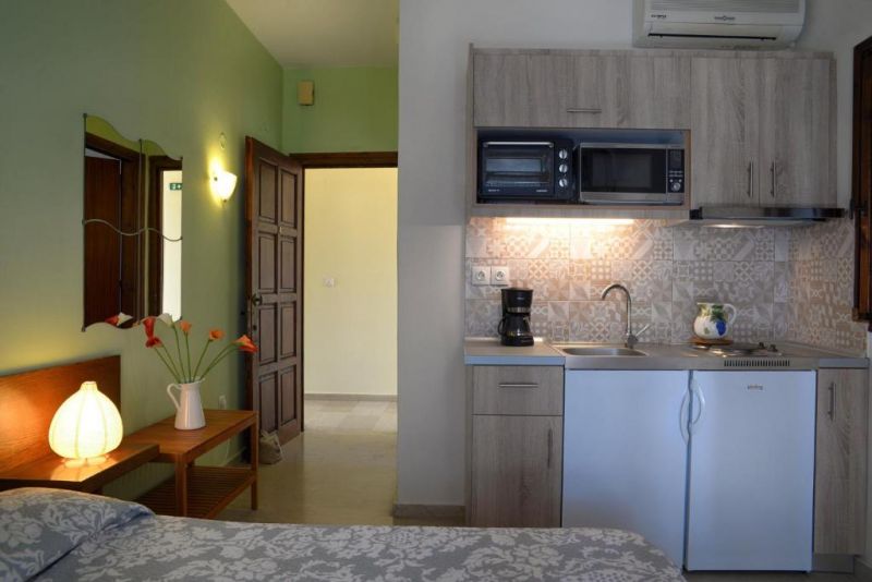 Captains Apartments 2*