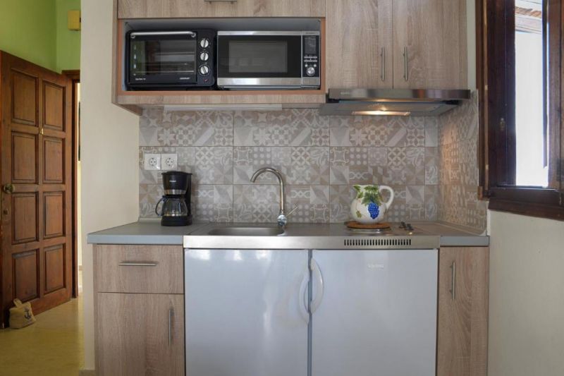Captains Apartments 2*