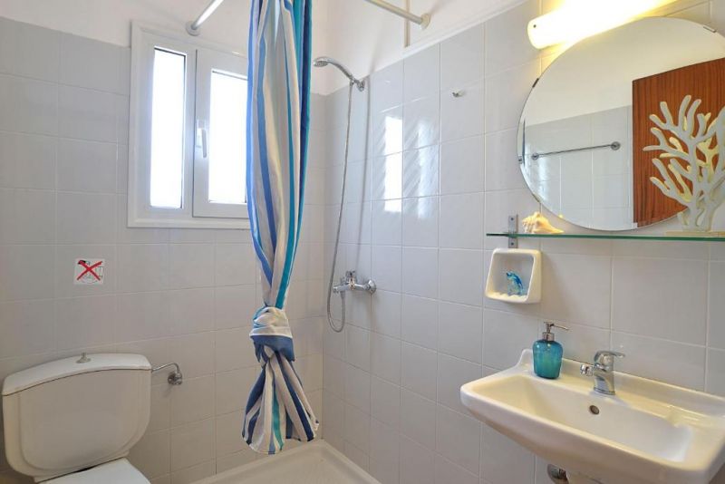 Captains Apartments 2*