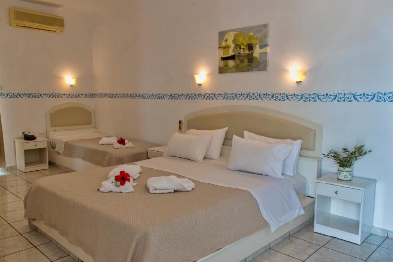 Castri Village Hotel 3*