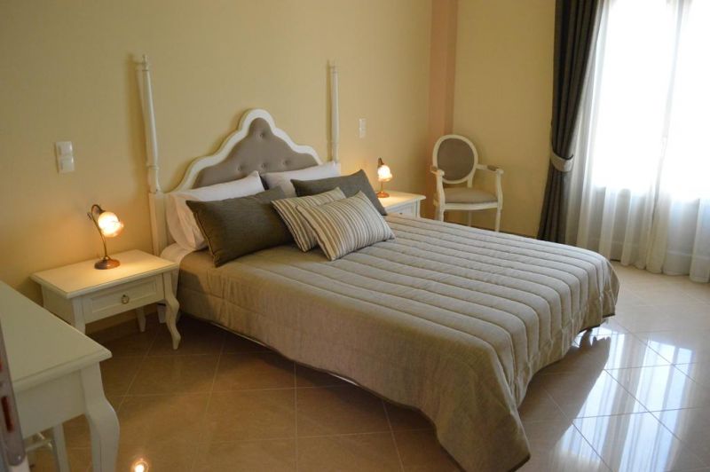Castro Santorini 3*
