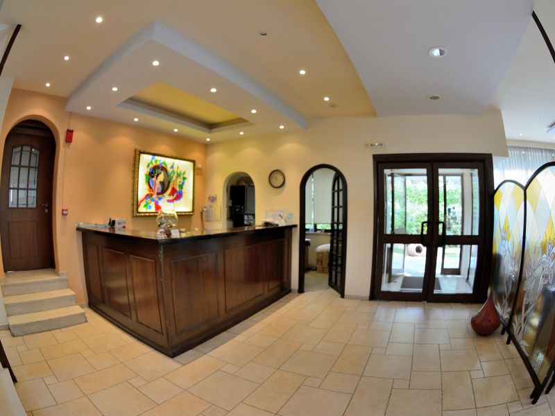 Chris Hotel 2*
