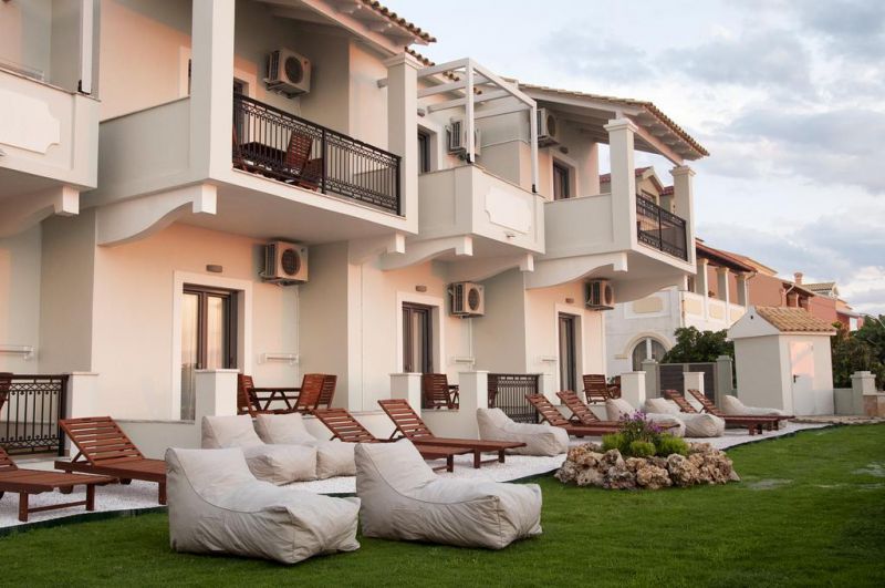 Cressida Seaside Apartments 3*