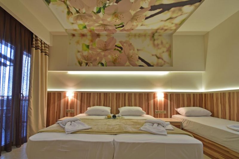 Bomo Dafni Plus Hotel 3*