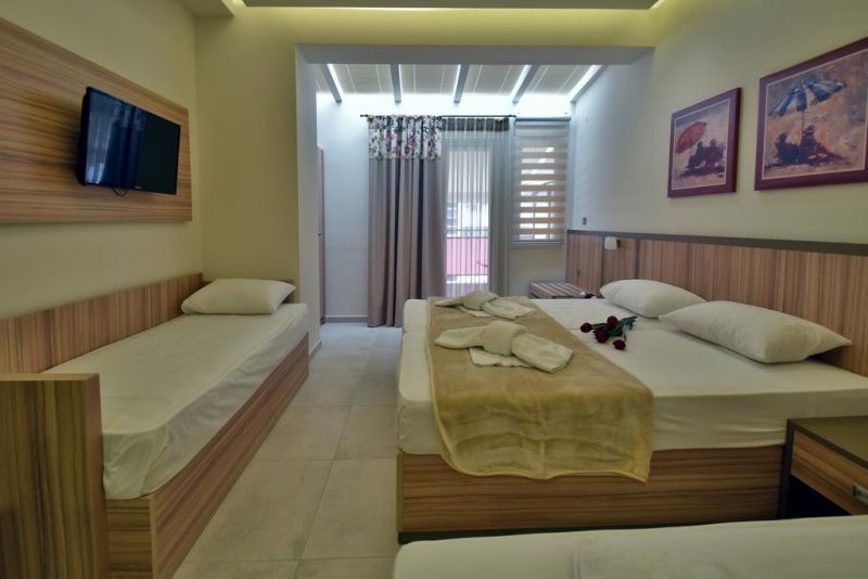 Bomo Dafni Plus Hotel 3*
