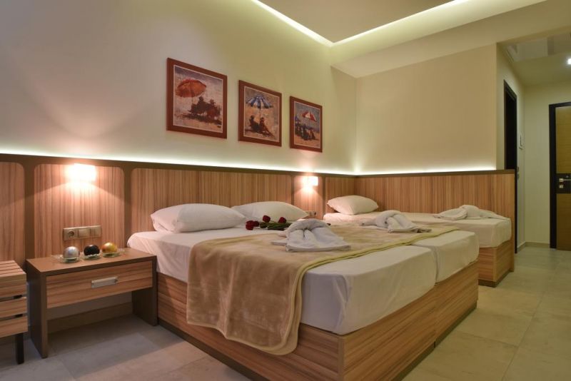 Bomo Dafni Plus Hotel 3*