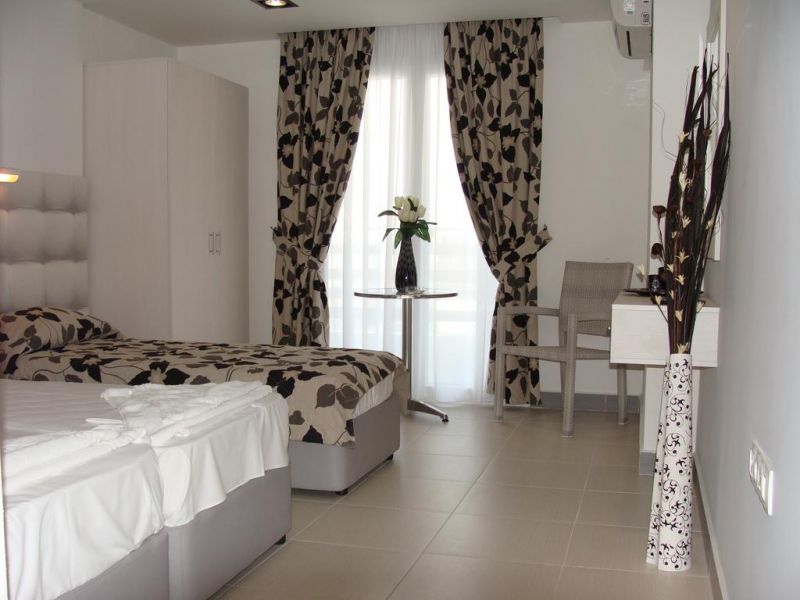Bomo Dafni Plus Hotel 3*