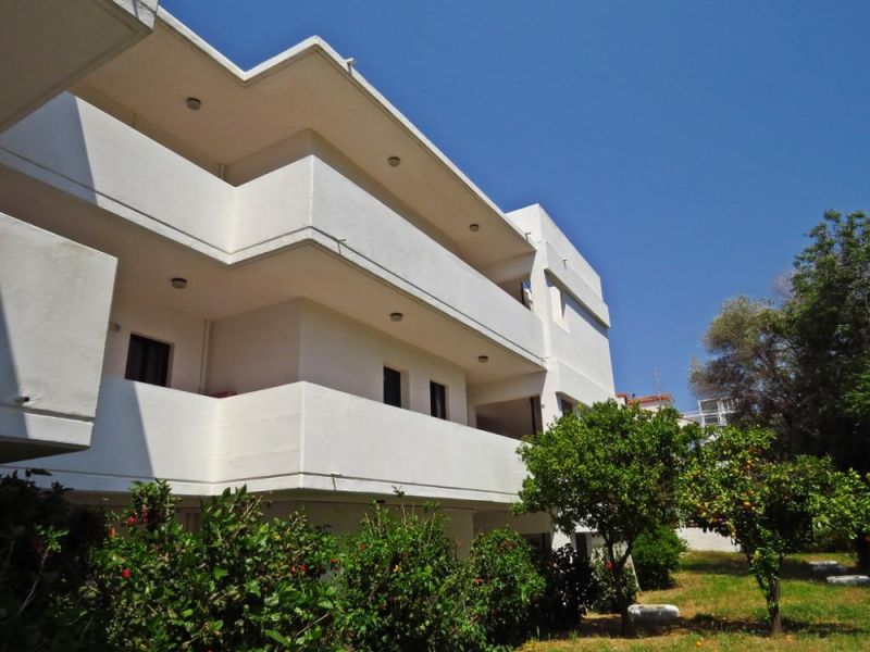 Debby Hotel Apartments 2*