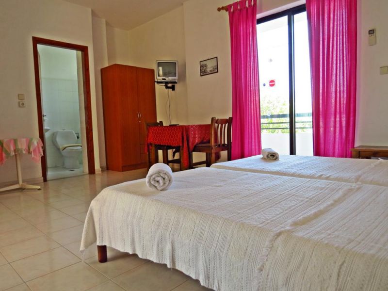 Debby Hotel Apartments 2*